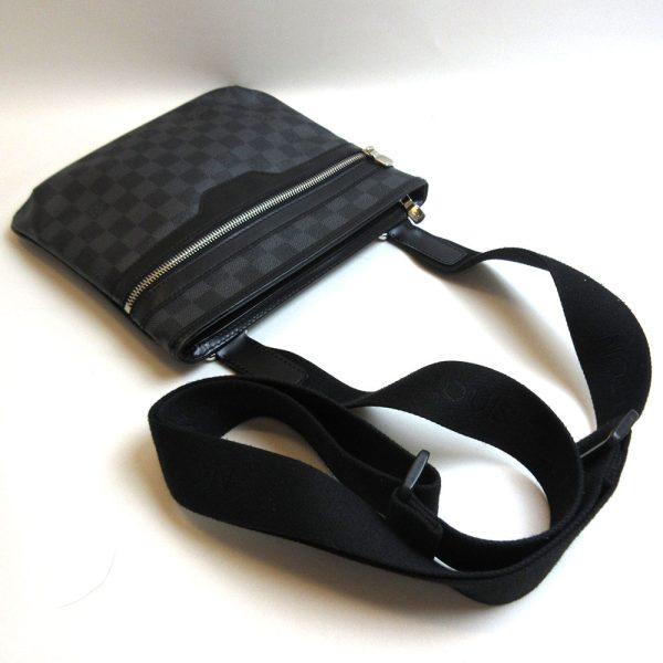 3 lv221208 3u 03 Louis Vuitton Thomas Shoulder Bag Damier Graphite Black