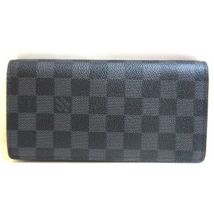 3 lv230226 1u Prada Vitello Grain 6 Key Case Black