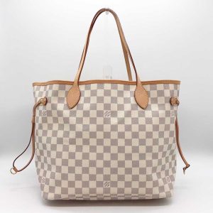 3 lv230930 1m Louis Vuitton Deauville Monogram Handbag Brown