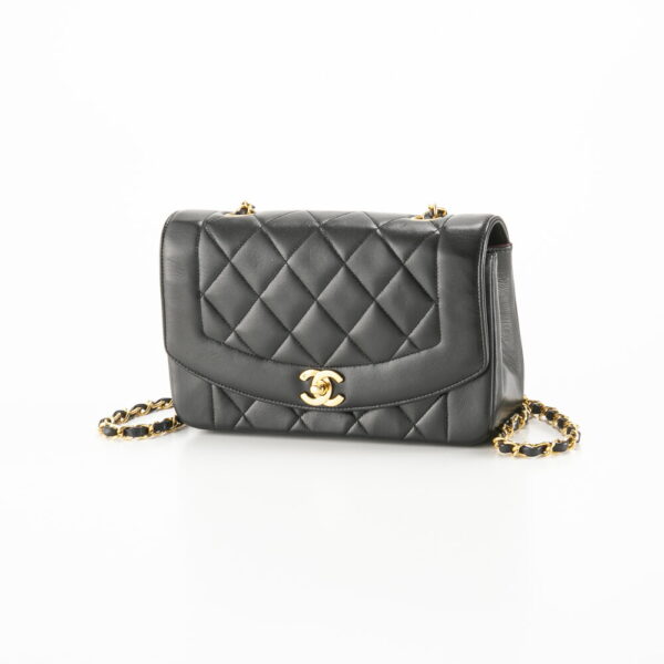 340100kwh490014 Chanel Lambskin Diana Shoulder Bag