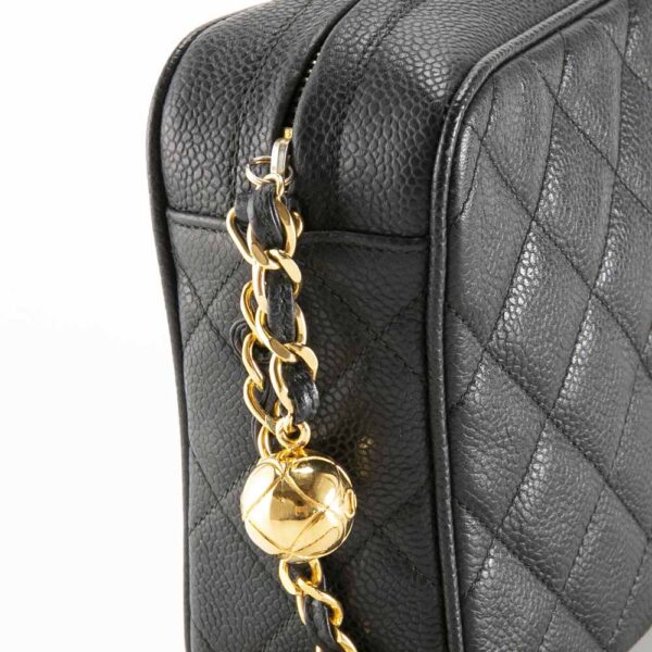 340100kwh490037 5 Chanel Caviar Skin Chain Shoulder Bag