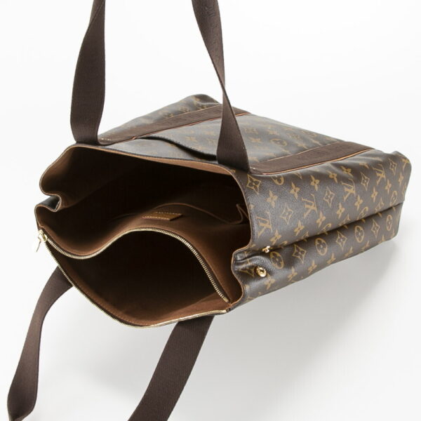 340200kwh390427 6 Louis Vuitton Monogram Bobur Tote Bag