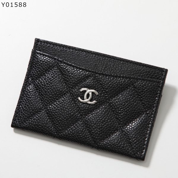 350928415 5 CHANEL MATELASSE Caviar Skin Lambskin Pass Case CocoMark