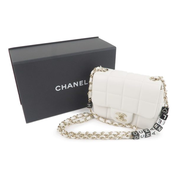 37069 8 12 Chanel Chocolate Bar Lambskin Crossbody Shoulder Bag White