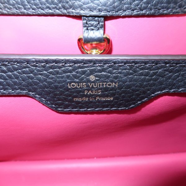 37935 4 11 Louis Vuitton Capucines BB 2Way Handbag Noir