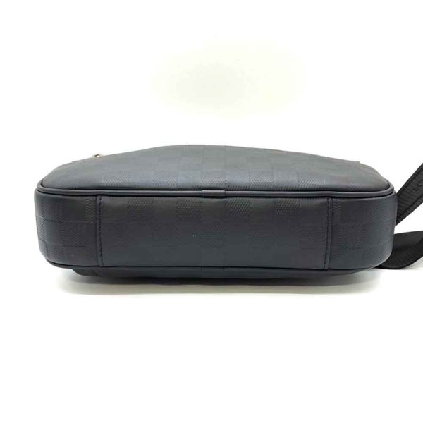 6 lv240405 1ta 03 Louis Vuitton Umbrella Black Body Waist Bag 2way Infini