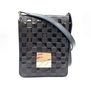 6 lv240426 1ta Louis Vuitton Sarah Bar Epi Leather Shoulder Bag Black