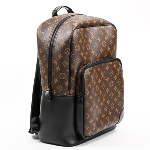 6125658 2 Louis Vuitton Dean backpack brown