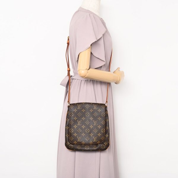 6127363 6 Louis Vuitton Musette Salsa shoulder bag M51387 Brown