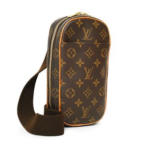 694 5 Louis Vuitton Monogram Canvas Key Pouch