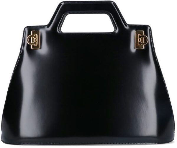 7e8bc49cea27efc ia 1 Ferragamo Spring Summer Bag Black