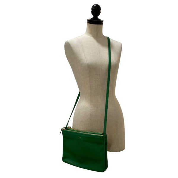 8004001181067 18 CELINE Trio Large Shoulder Bag Green