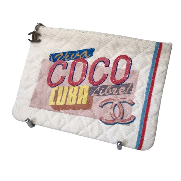 8020000829724 1 CHANEL coco cuba clutch bag white