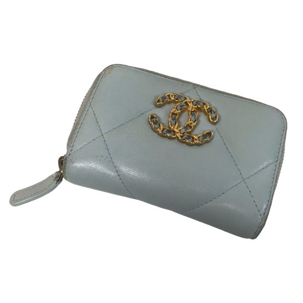 8020000894197 1 CHANEL coin case sky blue