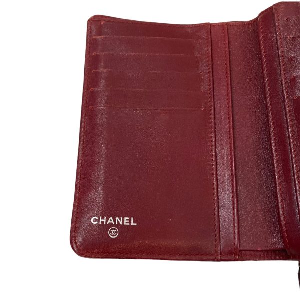 8077000546694 16 CHANEL Leather Wallet red