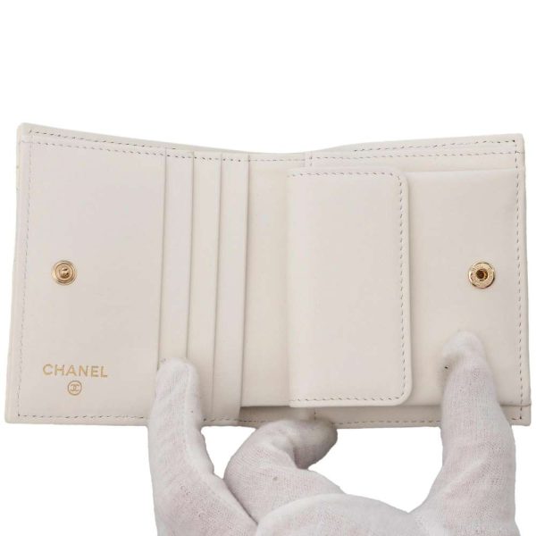 9165632 04 CHANEL Matelasse Coco Mark Caviar Skin Wallet