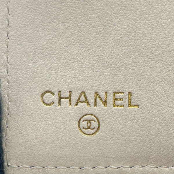 9165632 08 CHANEL Matelasse Coco Mark Caviar Skin Wallet