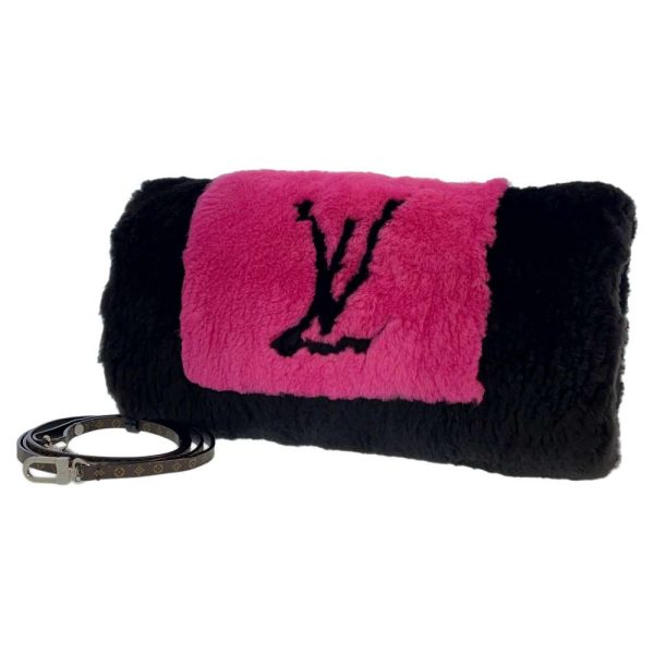 9182875 01 Louis Vuitton Shoulder Bag Mansion Pouch Fur Pochette Black