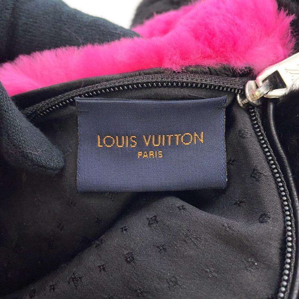 9182875 09 Louis Vuitton Shoulder Bag Mansion Pouch Fur Pochette Black