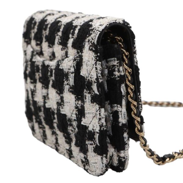 9305250 02 Chanel Chain Wallet Tweed Black White