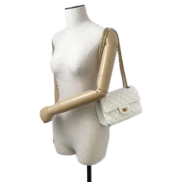 9373860 05 Chanel Chain Shoulder Bag Matelasse 255 Mini Aged Calf White