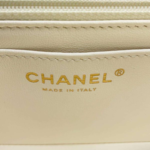 9373860 12 Chanel Chain Shoulder Bag Matelasse 255 Mini Aged Calf White