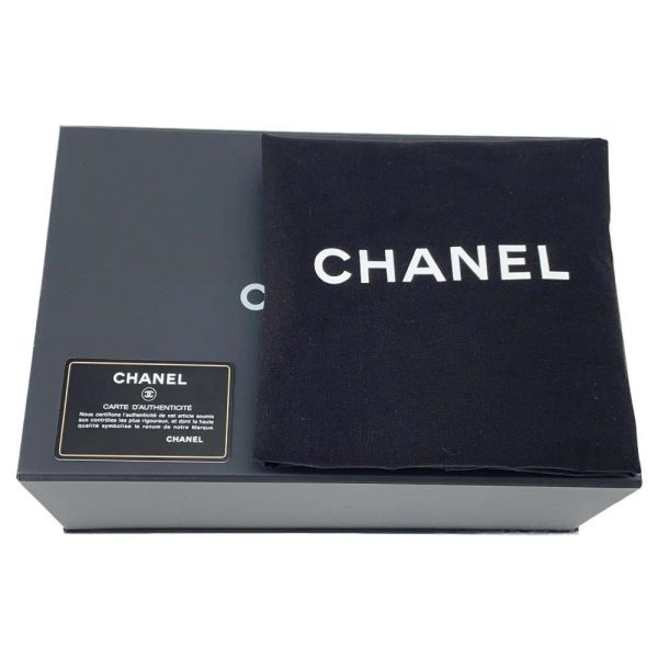 9379046 12 CHANEL Chain Bag Matelasse Coco Mark Caviar Skin