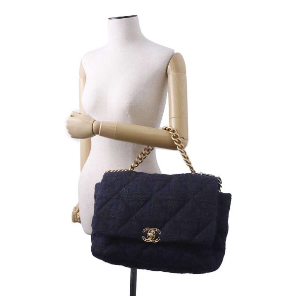 9398115 05 CHANEL 19 Maxi Flap Chain Shoulder Bag Coco Mark Tweed