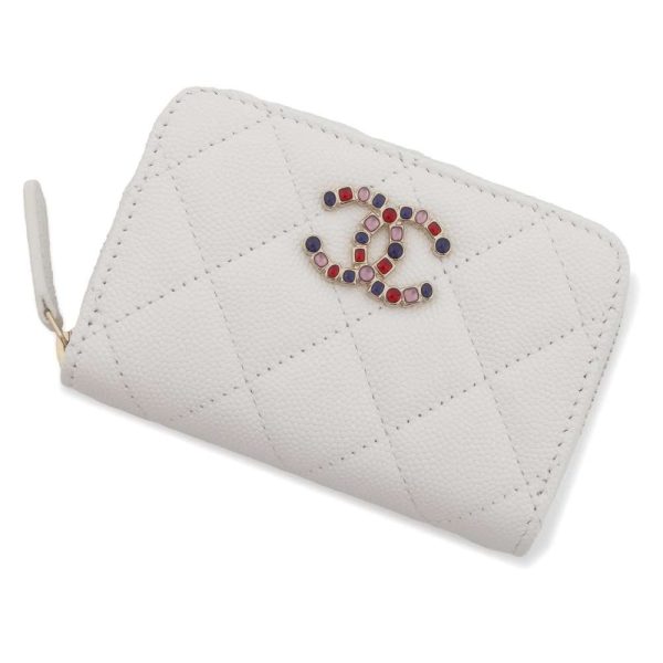 9399303 01 Chanel Coin Case Matelasse Caviar Skin White