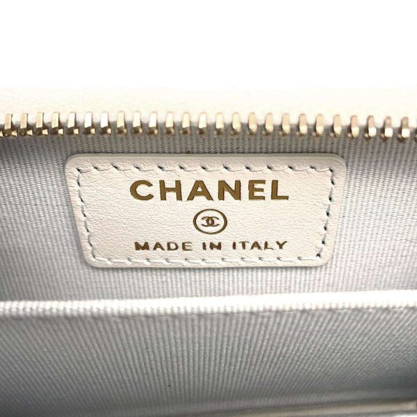 9399303 07 CHANEL Coin Case Matelasse Coco Mark Caviar Skin Wallet White