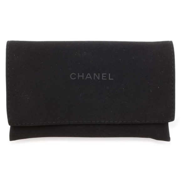 9399303 08 CHANEL Coin Case Matelasse Coco Mark Caviar Skin Wallet White