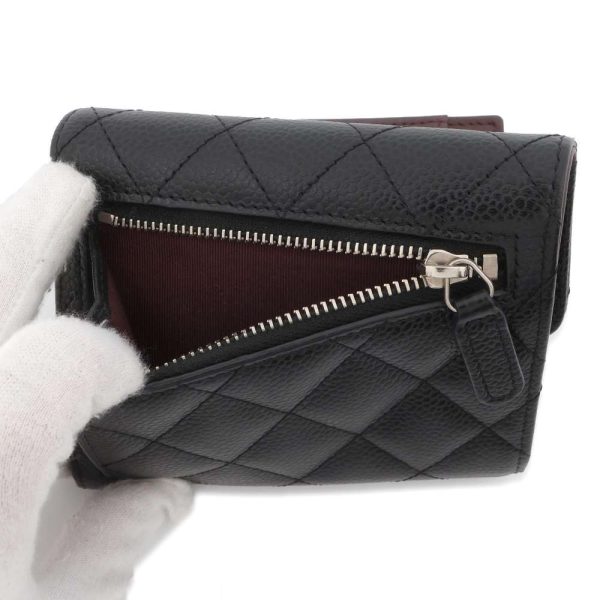 9426771 06 CHANEL Small Flap Wallet Caviar Skin Black