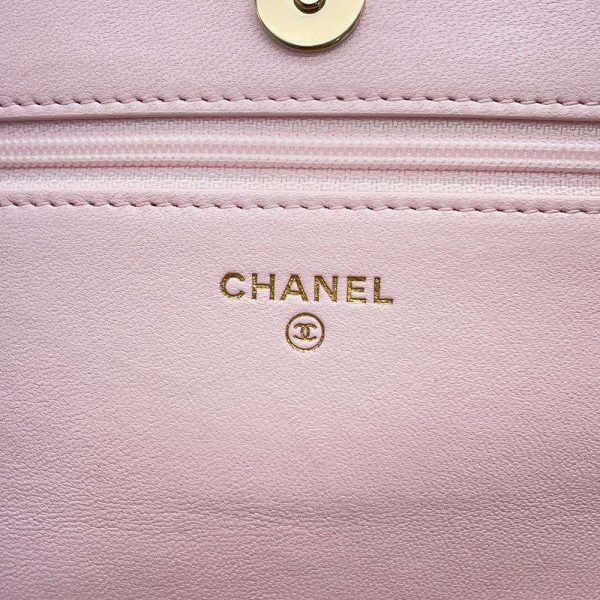 9428508 17 CHANEL Chain Wallet Matelasse Pearl Coco Mark Lambskin Wallet