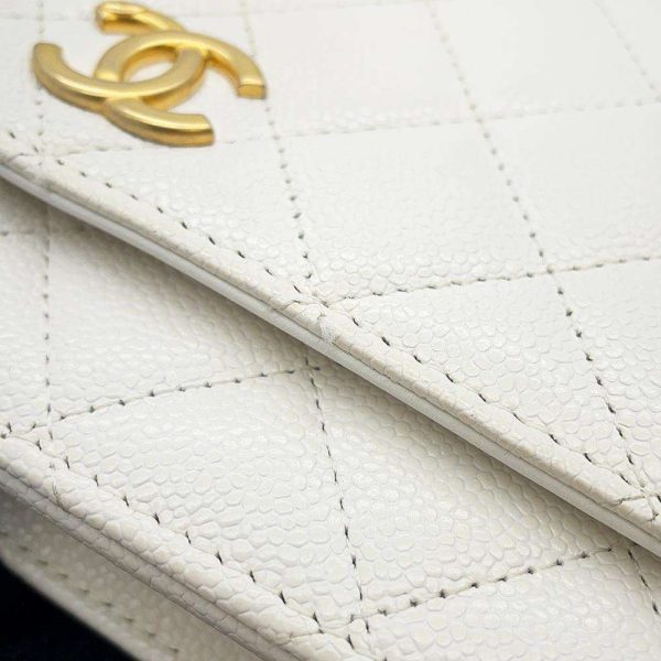 9441095 06 CHANEL Top Handle Chain Wallet Matelasse CocoMark Caviar White