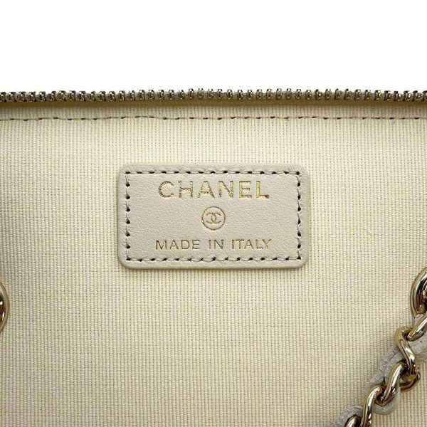 9441286 12 CHANEL Chain Bag Vanity Case CocoMark Caviar Skin White