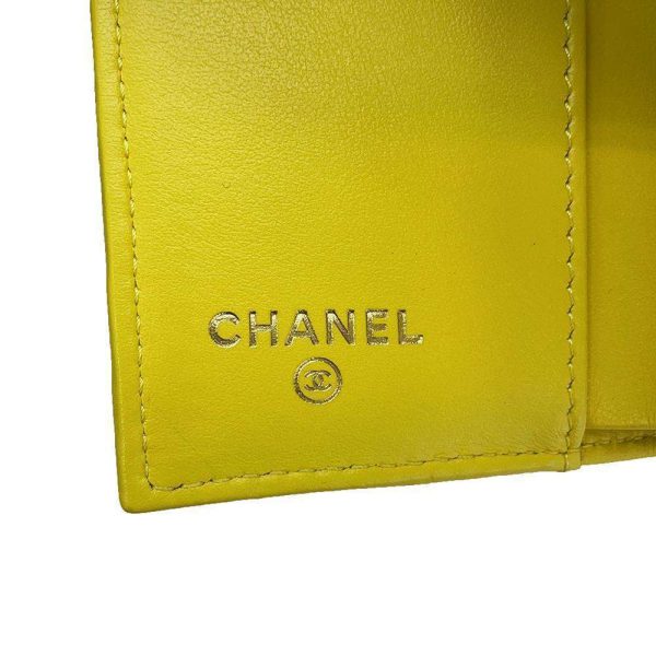 9461772 13 CHANEL Wallet Boy Chanel Chevron Caviar Skin