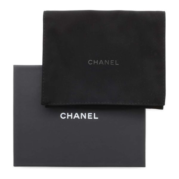 9461772 15 CHANEL Wallet Boy Chanel Chevron Caviar Skin