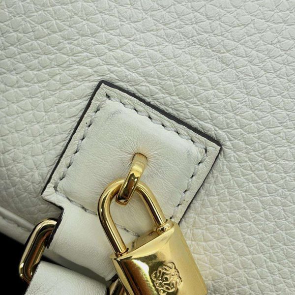 9463325 09 LOEWE Amazona 23 Handbag White