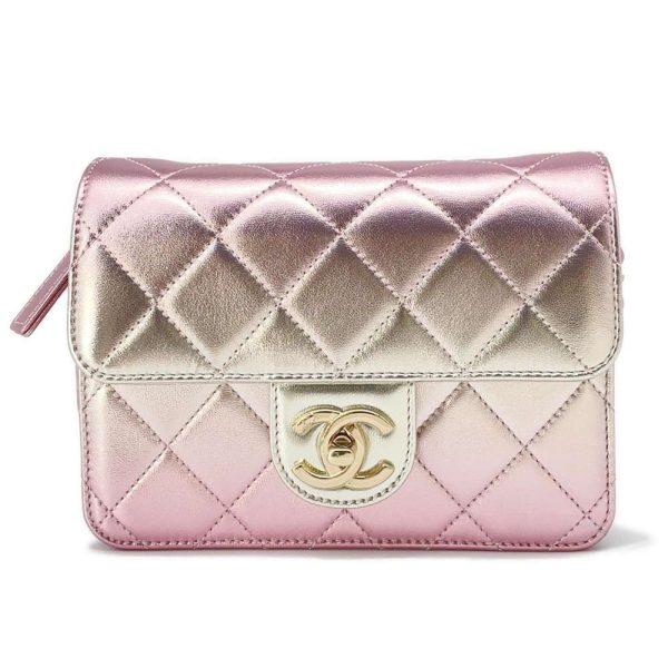 9470149 01 CHANEL Matelasse Gradient Lambskin Chain Shoulder Bag