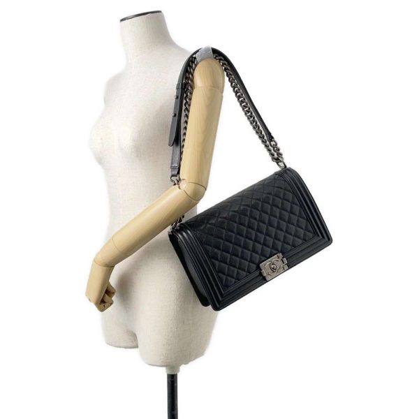 9506480 04 Chanel Large Chain Bag Boy Chanel Coco Mark Black