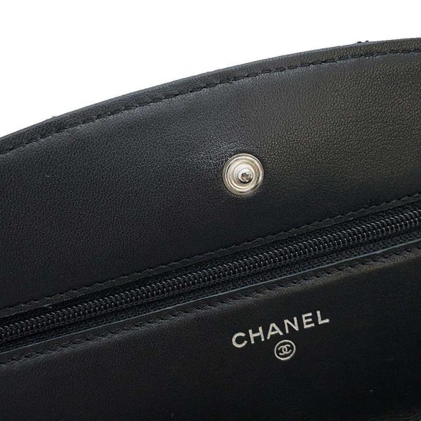 9514379 08 Chanel Brilliant Chain Wallet Matelasse Patent Coco Mark Long Wallet Black