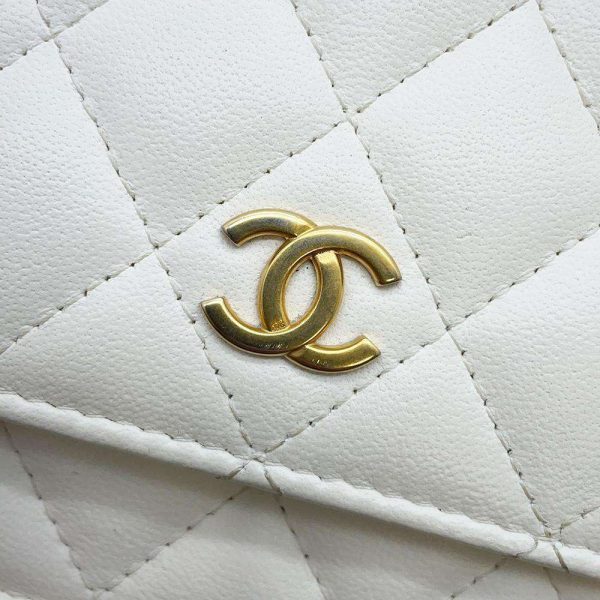 9533998 07 CHANEL Chain Wallet Matelasse Frill Coco Mark Lambskin White