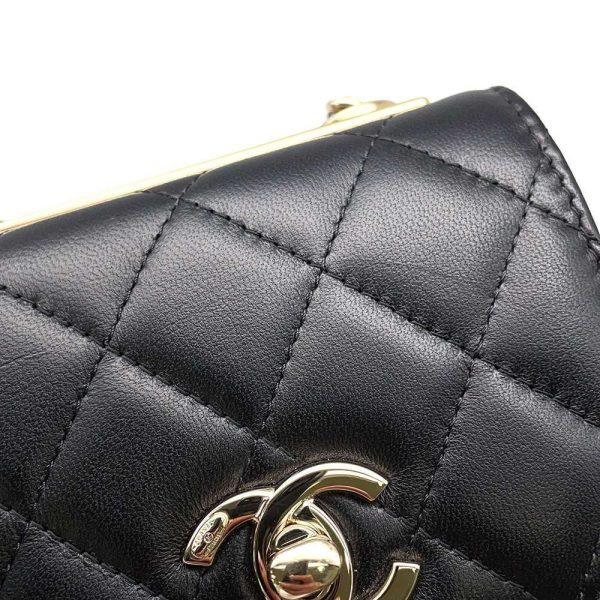 9535855 07 CHANEL Quilted Pochette Chain Bag Matelasse CocoMark Lambskin Black