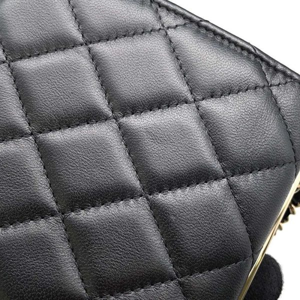 9535855 09 CHANEL Quilted Pochette Chain Bag Matelasse CocoMark Lambskin Black