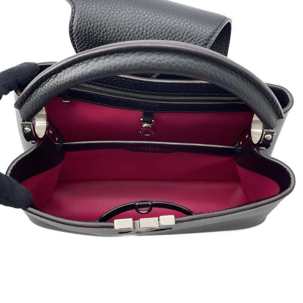 9550674 06 Louis Vuitton Taurillon Capucines PM Black