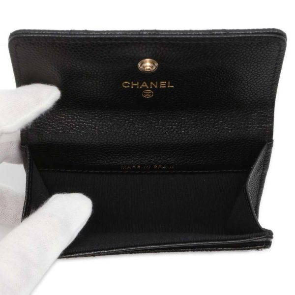 9556362 05 CHANEL Case Matelasse Flap CocoMark Caviar Skin Black