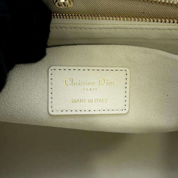 9589896 15 Christian Dior Handbag Medium Shoulder Bag White