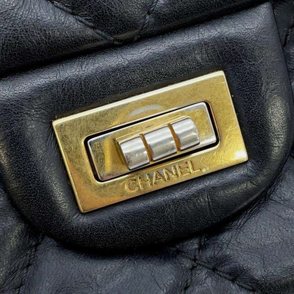 9606425 11 Chanel Chain Shoulder Bag 255 Matelasse Aged Calf Bag