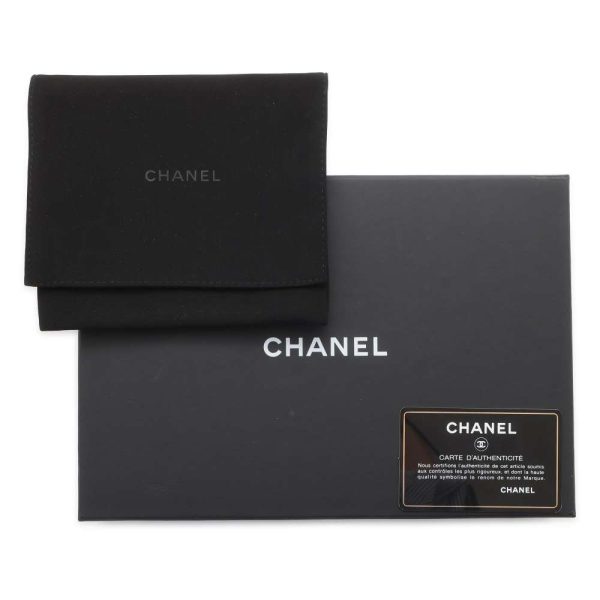 9606630 12 CHANEL Chain Wallet Matelasse Coco Mark Pearl Lambskin Black