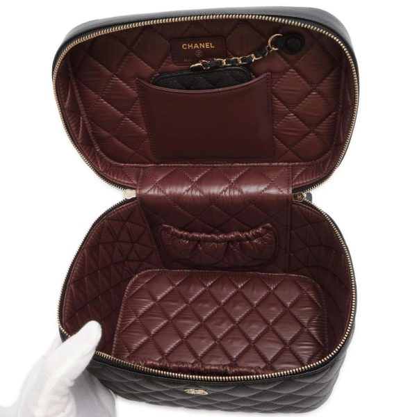 9639409 05 CHANEL Vanity Bag Matelasse Coco Mark Caviar Skin Black